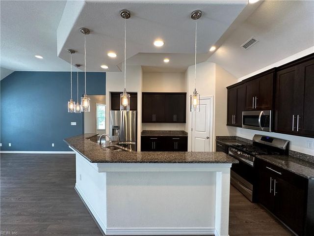 2212 Martlet LN, Virginia Beach, VA 23456