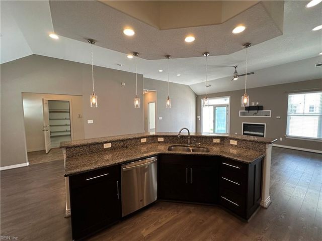 2212 Martlet LN, Virginia Beach, VA 23456