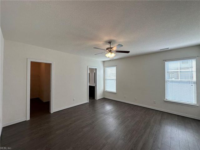 2212 Martlet LN, Virginia Beach, VA 23456
