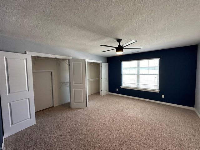 2212 Martlet LN, Virginia Beach, VA 23456