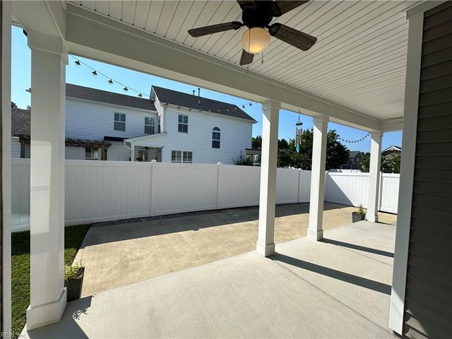 2212 Martlet LN, Virginia Beach, VA 23456