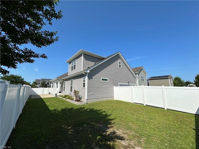 2212 Martlet LN, Virginia Beach, VA 23456