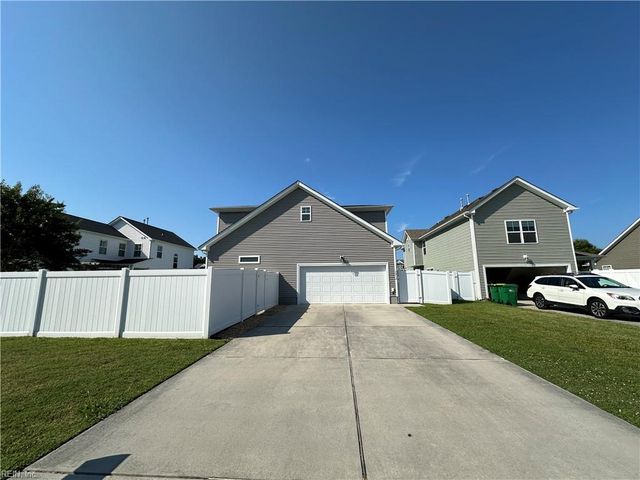 2212 Martlet LN, Virginia Beach, VA 23456