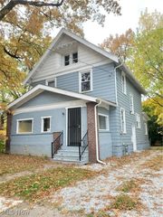 830 Sumner Street, Akron, OH 44311