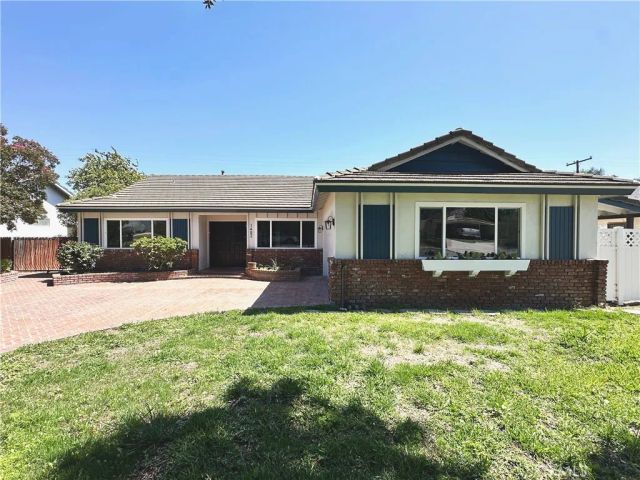 1482 Elmcroft Avenue, Pomona, CA 91767