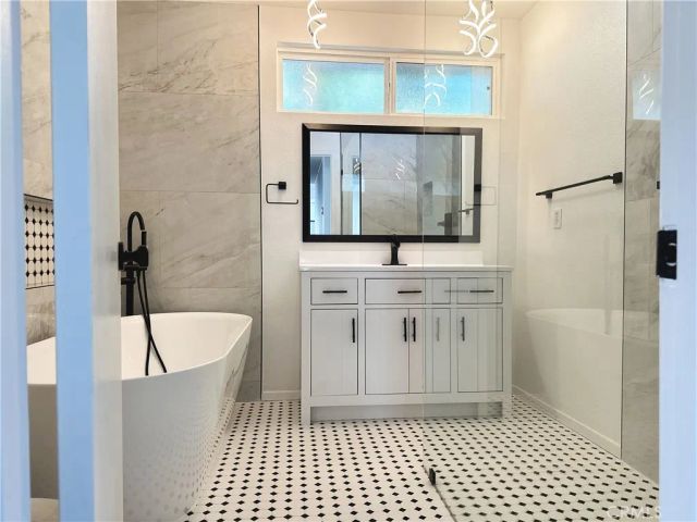 1482 Elmcroft Avenue, Pomona, CA 91767