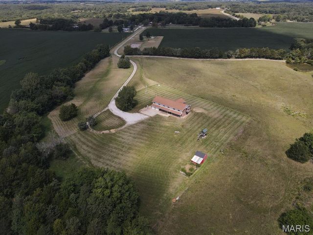 18218 Highway D, Kahoka, MO 63445