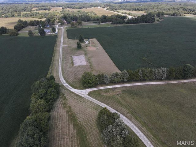 18218 Highway D, Kahoka, MO 63445