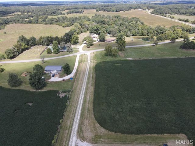 18218 Highway D, Kahoka, MO 63445