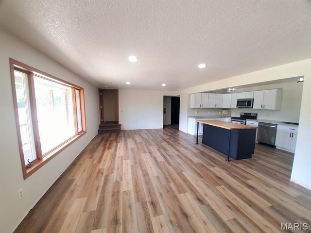 18218 Highway D, Kahoka, MO 63445