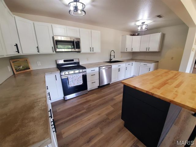 18218 Highway D, Kahoka, MO 63445