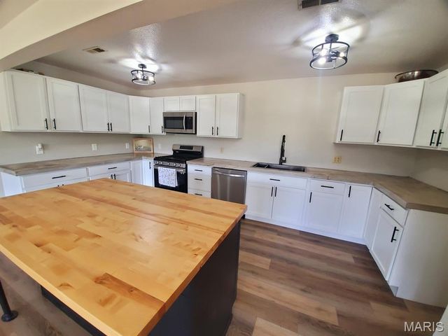 18218 Highway D, Kahoka, MO 63445