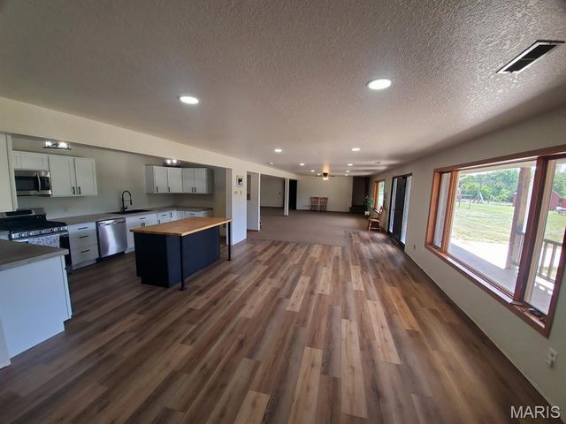 18218 Highway D, Kahoka, MO 63445