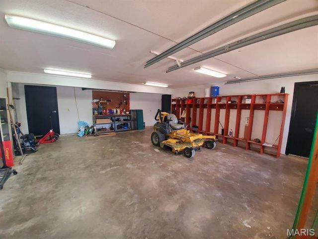 18218 Highway D, Kahoka, MO 63445