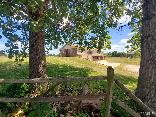 18218 Highway D, Kahoka, MO 63445