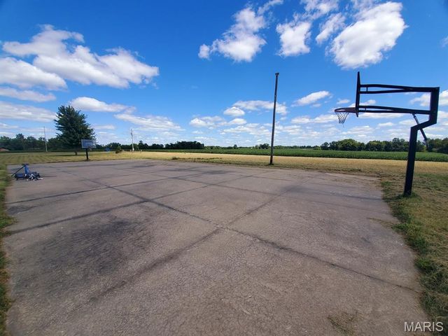 18218 Highway D, Kahoka, MO 63445