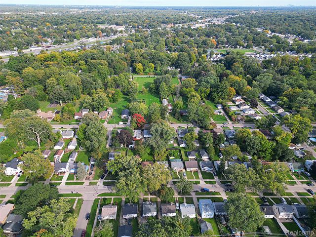 19489 Negaunee, Redford Charter Township, MI 48240
