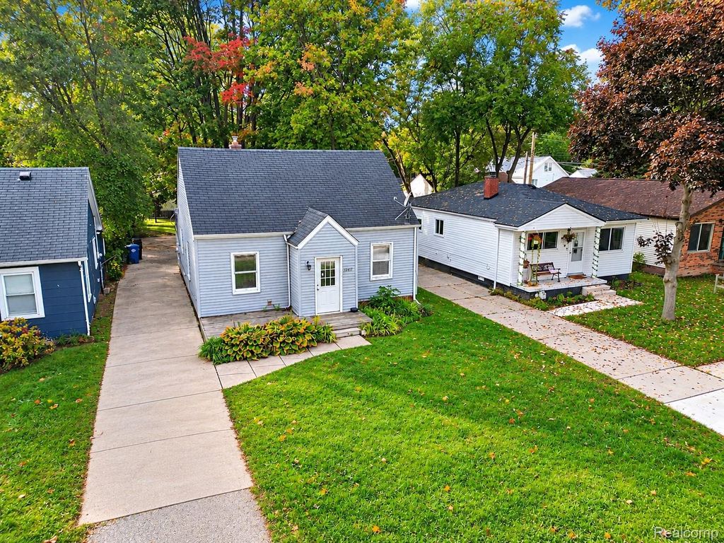 19489 Negaunee, Redford Charter Township, MI 48240