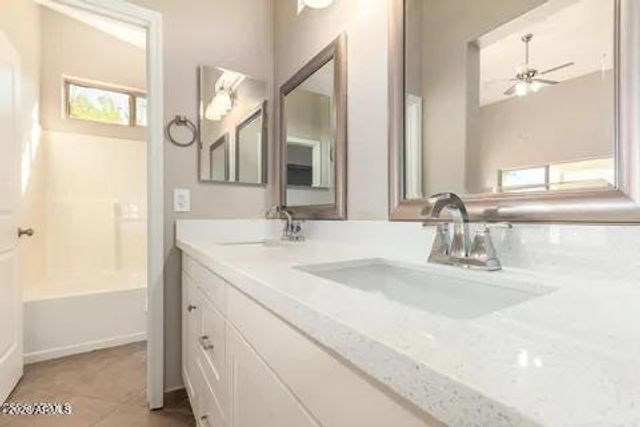 40620 N KEY Lane, Anthem, AZ 85086