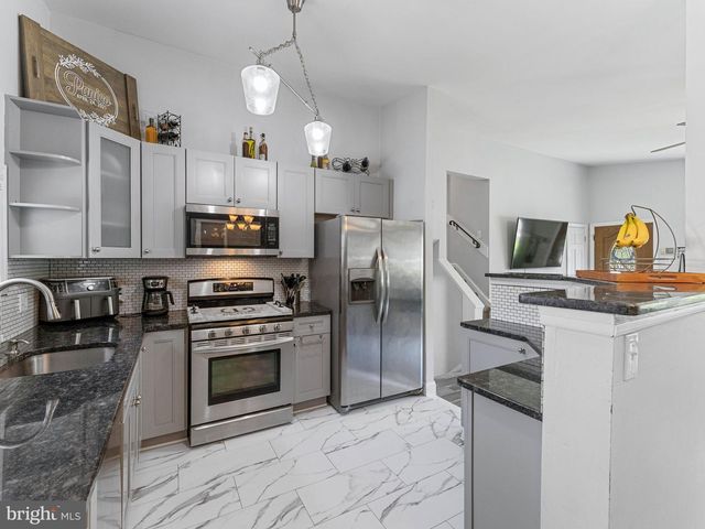 205 GLOUCESTER AVE, Somerdale, NJ 08083