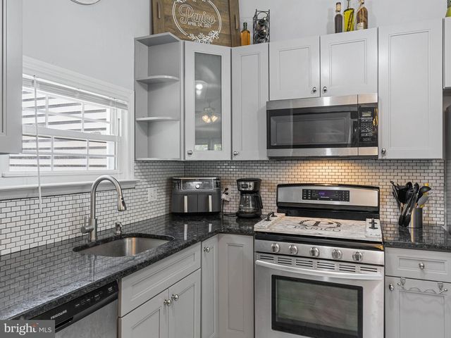 205 GLOUCESTER AVE, Somerdale, NJ 08083