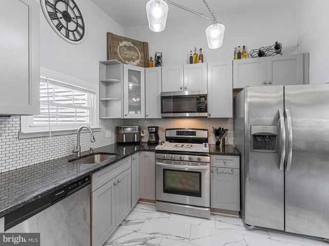 205 GLOUCESTER AVE, Somerdale, NJ 08083