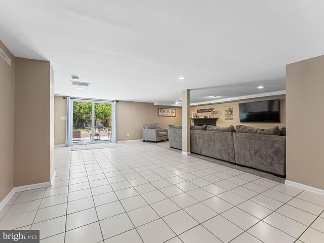 205 GLOUCESTER AVE, Somerdale, NJ 08083