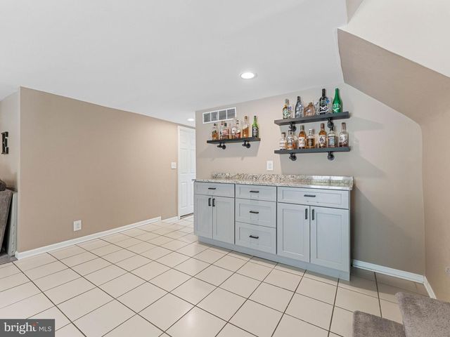 205 GLOUCESTER AVE, Somerdale, NJ 08083