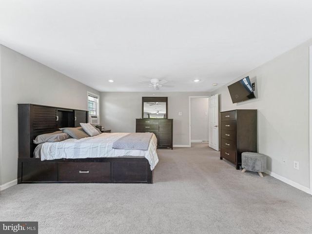205 GLOUCESTER AVE, Somerdale, NJ 08083