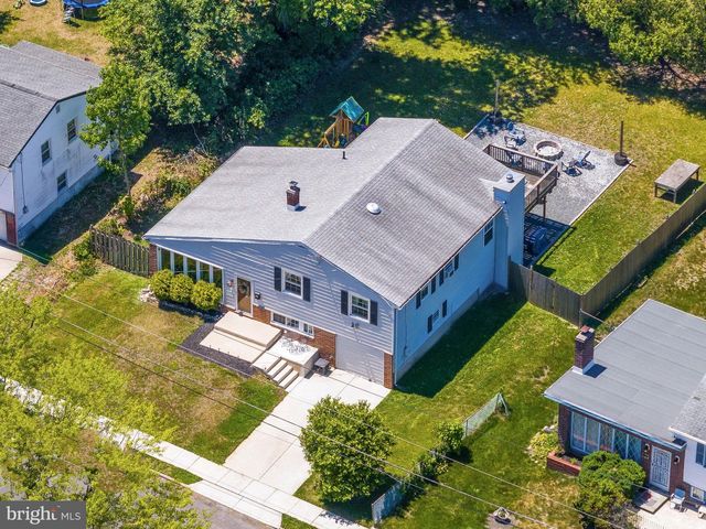205 GLOUCESTER AVE, Somerdale, NJ 08083