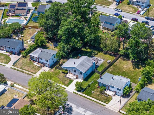 205 GLOUCESTER AVE, Somerdale, NJ 08083
