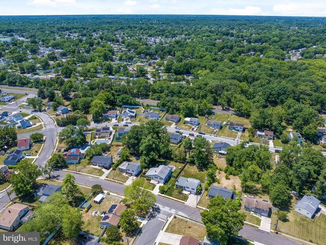 205 GLOUCESTER AVE, Somerdale, NJ 08083