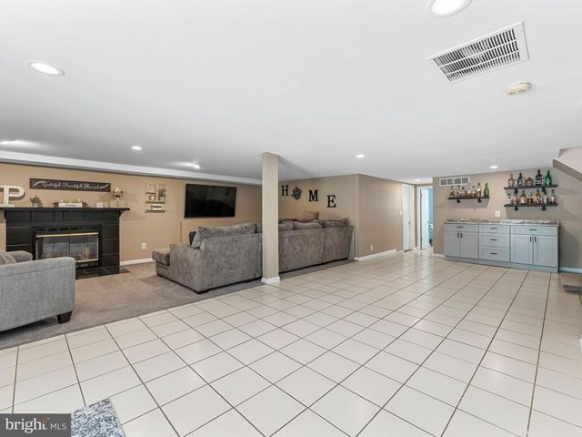 205 GLOUCESTER AVE, Somerdale, NJ 08083