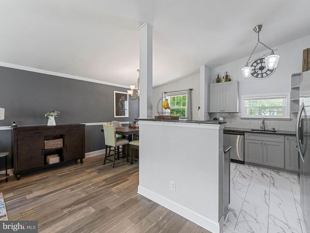 205 GLOUCESTER AVE, Somerdale, NJ 08083