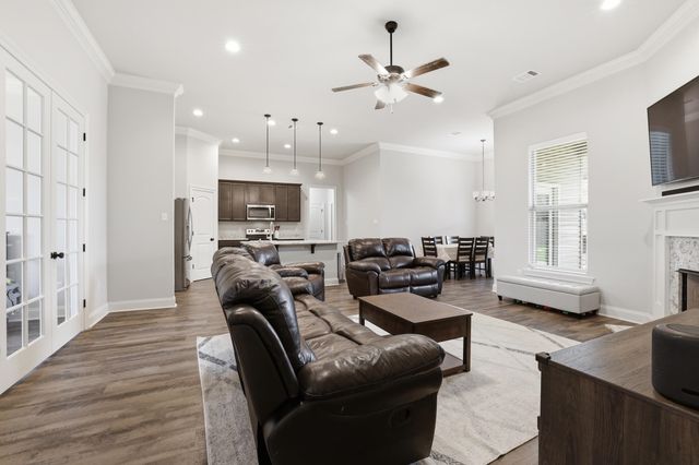 333 King George Drive, Thibodaux, LA 70301
