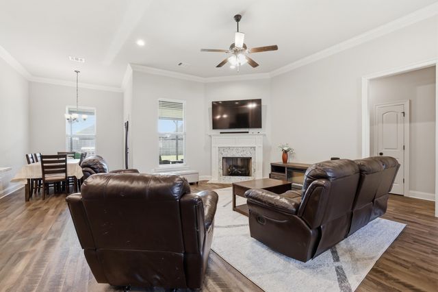333 King George Drive, Thibodaux, LA 70301