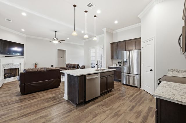 333 King George Drive, Thibodaux, LA 70301