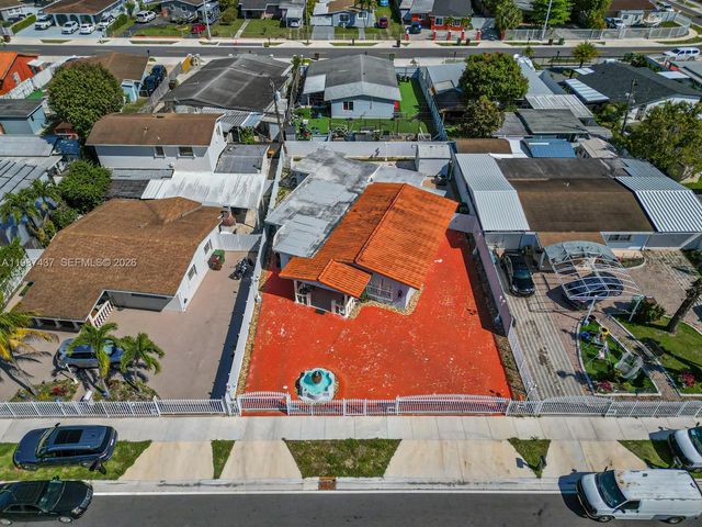 871 SE 5th Pl, Hialeah, FL 33010