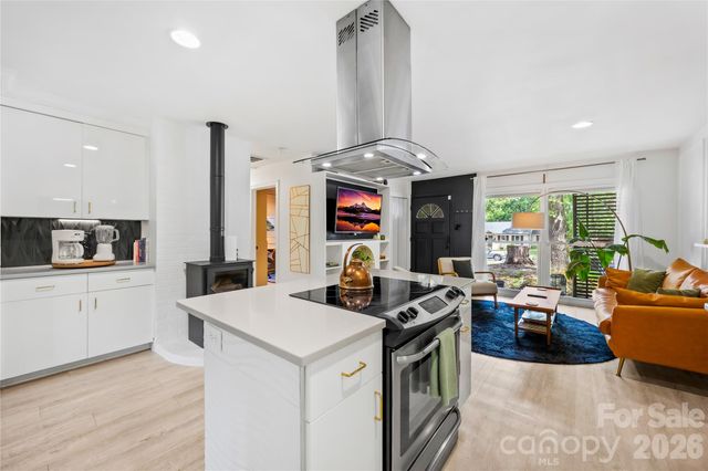 4508 Ivanhoe Place, Charlotte, NC 28205
