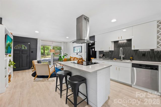 4508 Ivanhoe Place, Charlotte, NC 28205