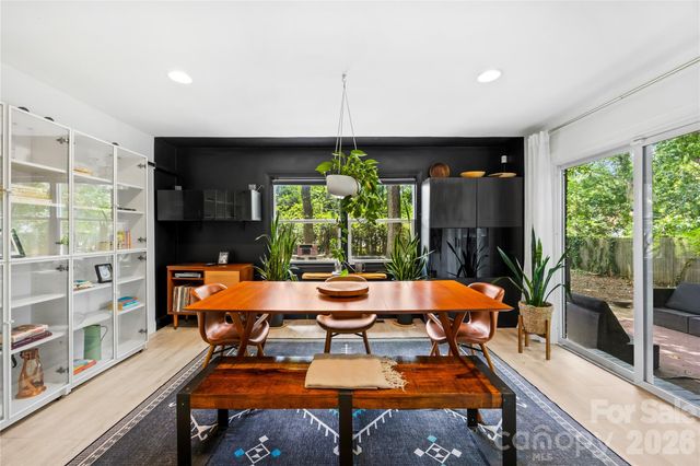 4508 Ivanhoe Place, Charlotte, NC 28205