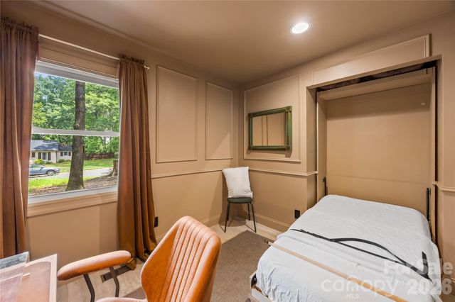 4508 Ivanhoe Place, Charlotte, NC 28205