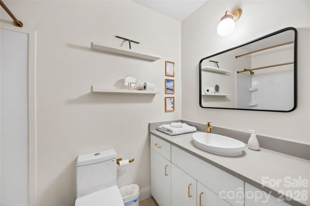 4508 Ivanhoe Place, Charlotte, NC 28205