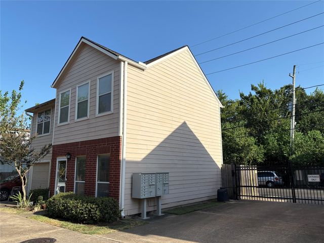 2241 Naomi Street, Houston, TX 77054