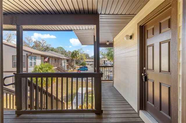 15203 SANDALWOOD DRIVE 203, Wildwood, FL 34785