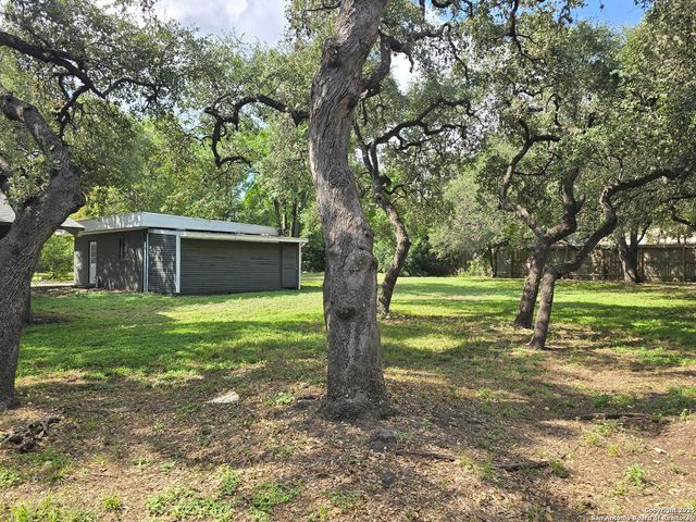 8715 Post Oak, San Antonio, TX 78217