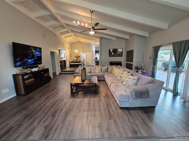 8715 Post Oak, San Antonio, TX 78217