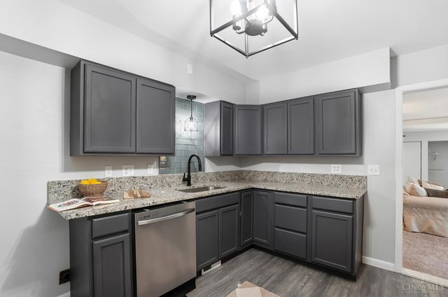 10110 Woodstock Drive, Woodlawn, OH 45215