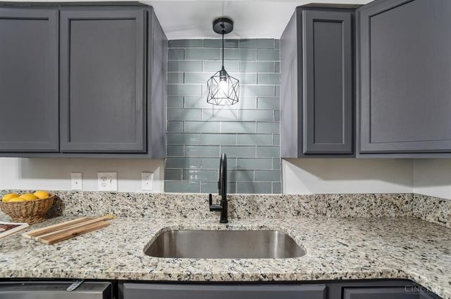 10110 Woodstock Drive, Woodlawn, OH 45215