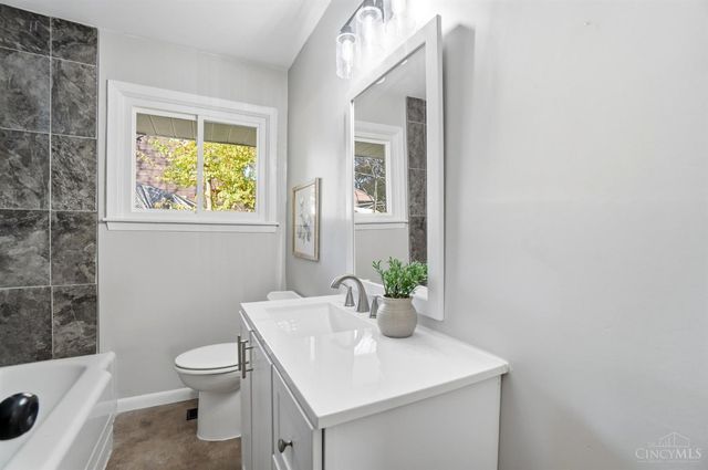 10110 Woodstock Drive, Woodlawn, OH 45215